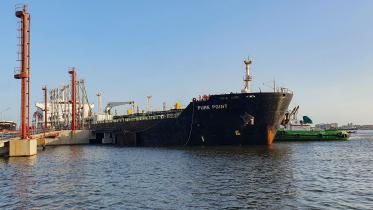 pakistan-gets-first-russian-crude.jpg