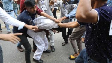 Attack on Hero Alom