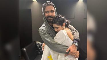 Razz leaves home amidst Pori Moni's high fever