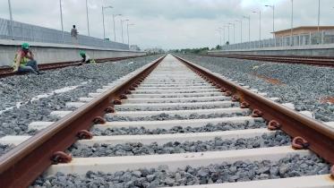 padma_tracks.jpg