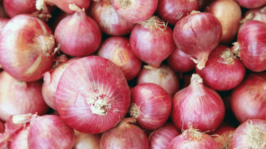 Lift import tariffs on onion