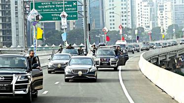 Vehicles of Prime Minister Sheikh Hasina’s motorcade on Dhaka Elevated Expressway yesterday. 