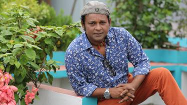 Azad Abul Kalam going strong amidst 3-decade career