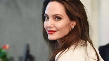 Angelina Jolie calls out Pakistan as it deports Afghan refugees