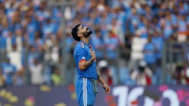 kohli2.jpg