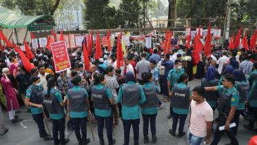 What's stopping RMG workers from getting higher wages?