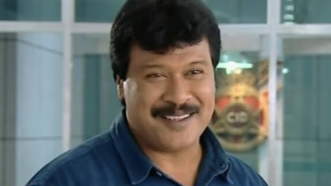 ‘CID’ inspector Fredericks suffers heart attack, put on ventilator 