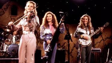 Dixie Chicks founder Laura Lynch dies at 65