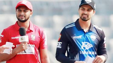 Fortune Barishal captain Shakib Al Hasan lines up with Rangpur Riders skipper Nurul Hasan Sohan in Bangladesh Premier League 2023 fixture. Photo: Facebook 