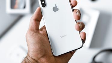 Man holding iPhone