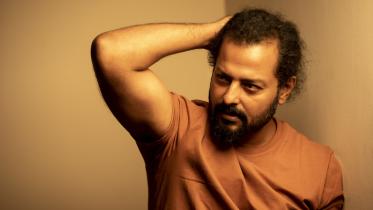Striking looks, melodious voice 