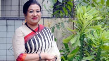 ‘Ajo Bhulini’: Shuchanda’s memoir offers intimate glimpse into her multifaceted life