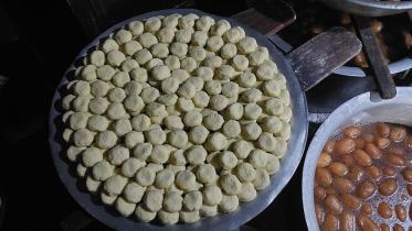 porabari-chamcham-1.jpg