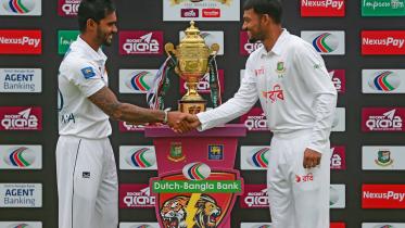 trophy1.jpg