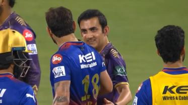 Kohli and Gambhir's Friendly Hug
