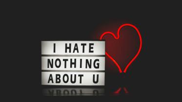 Keep the flame alive: Creative ways to spark up your relationship!    designecologist-0zf7brj2xmg-unsplash