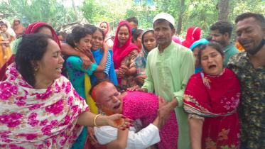 5 killed in Sadarghat launch accident