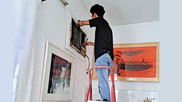 Air conditioning repair workers busy in summer heat