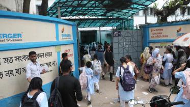 Secondary school teachers announce one-hour work abstention on Saturday
