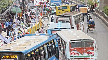 Gridlock at Mirpur-10 Buses run wild as cops ‘look away’