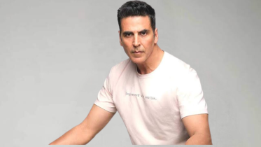 Akshay Kumar requests payment delay until entire cast and crew are paid