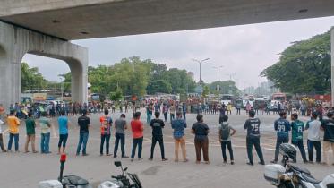 Quota system protest: Agricultural univ students block Agargaon road