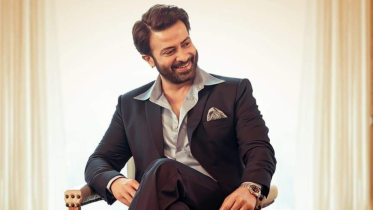 I’m happy to be ruling over the hearts of Bengalis: Shakib Khan 