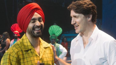 Canadian PM Trudeau joins Diljit Dosanjh on stage