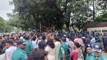 Police bar guardians from staging sit-in at DMC