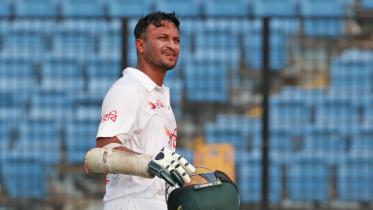 shakib_out_hoye_gelo.jpg