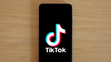 TikTok how to open group chat