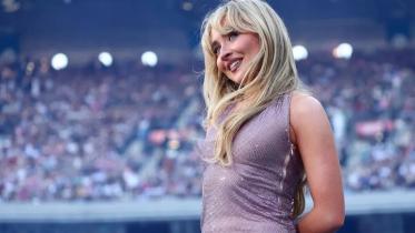 Sabrina Carpenter's 'Short n' Sweet' Tops Billboard 200 Chart