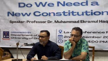 du-law-organises-public-lecture.jpg