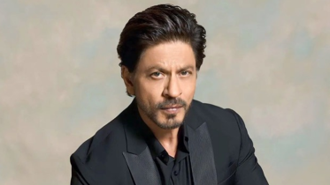 SRK earns spot among top 10 most handsome men, sole Indian to do so