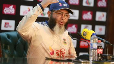 mushtaq.jpg