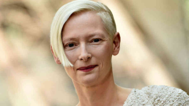 Tilda Swinton to receive lifetime achievement award at Berlinale
