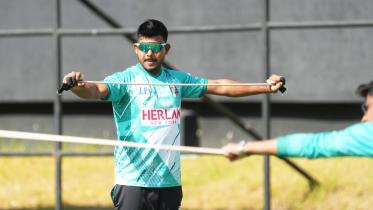 Mosaddek Hossain