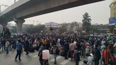 Dismissed BDR members protest Shahbagh