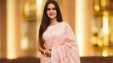 A knife was thrown inches away from my body: Mithila