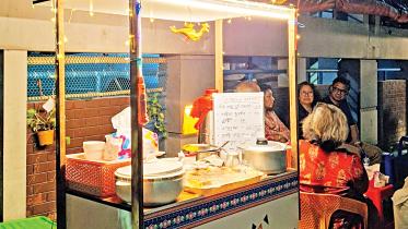 Street food in Dhaka
