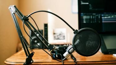 The role of video podcasts: Bridging global and local narratives