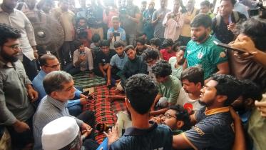 Hunger Strike Demanding Kuet VC’s Resignation