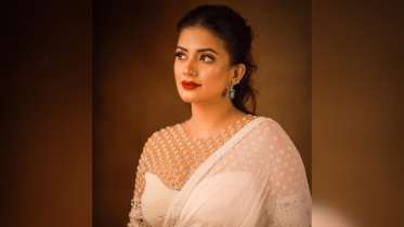 My mother always dreamed I'd be a heroine: Mondera Chakroborty