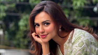 Nusraat Faria to make musical comeback 