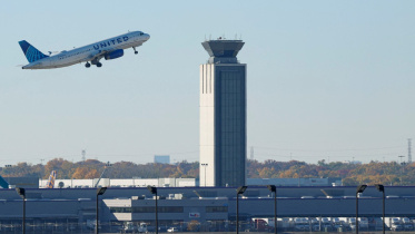 afp_20251107_83fa9ql_v4_midres_topshotuspoliticsgovernmentshutdownairtraffic.jpg