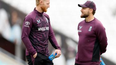 2025-11-17t115020z_164233951_rc2ywfaen3pb_rtrmadp_3_cricket-ashes-england.jpg
