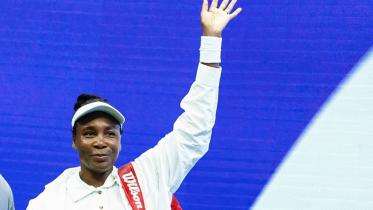 afp_20260102_89et2g3_v1_midres_filestennisausopenvenus.jpg
