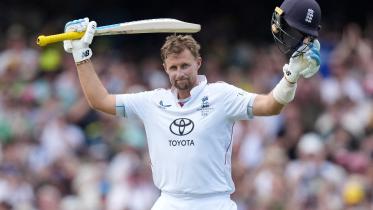 2026-01-05t083609z_896632977_up1em15012ech_rtrmadp_3_cricket-ashes.jpg
