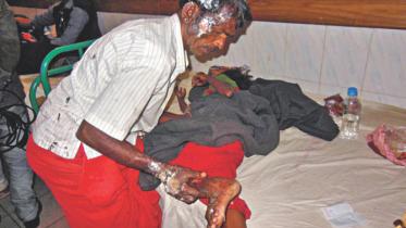 injured-tara-trying-help.jpg