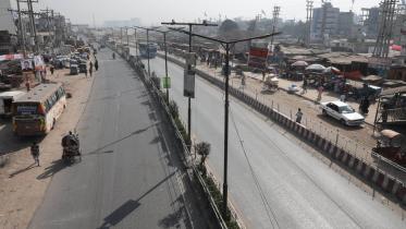 Lack of public transport in Dhaka